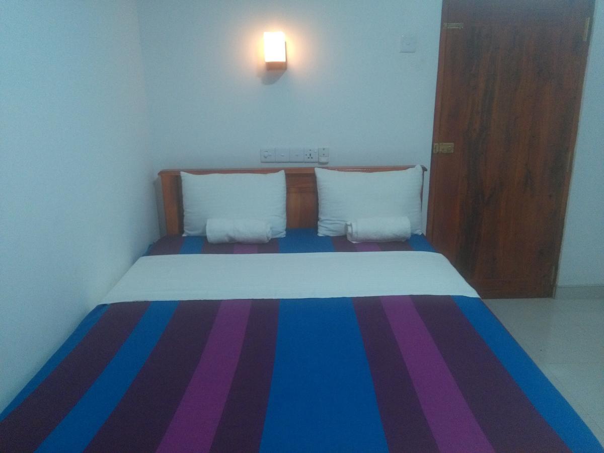 Hotel Camorich Tissamaharama Extérieur photo