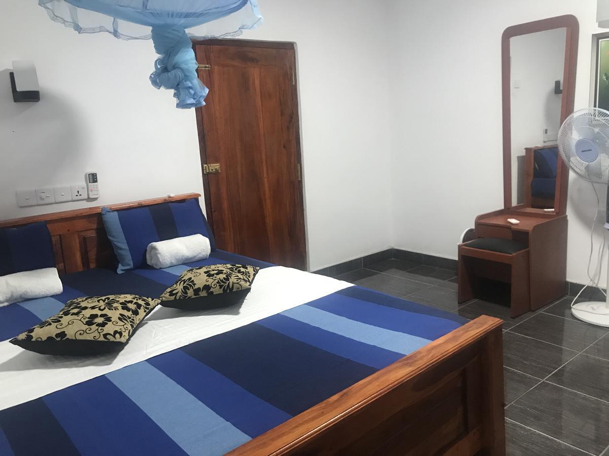Hotel Camorich Tissamaharama Extérieur photo