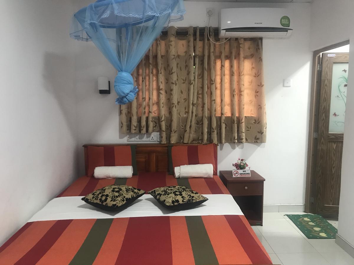 Hotel Camorich Tissamaharama Extérieur photo