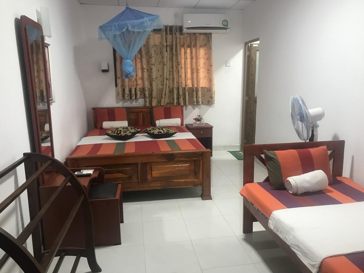 Hotel Camorich Tissamaharama Extérieur photo