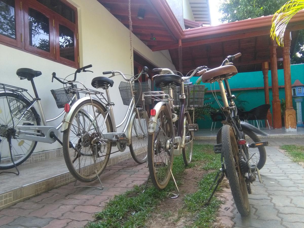 Hotel Camorich Tissamaharama Extérieur photo